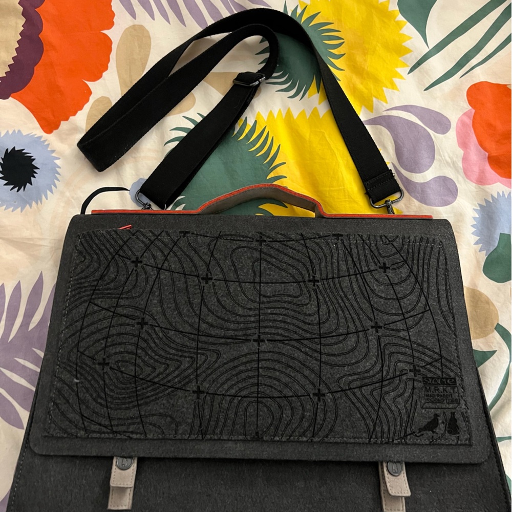 MAD RABBIT KICKING TIGER x STAPLE PIGEON Attaché Bag